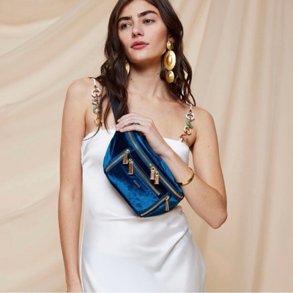 Caraa Velvet Small Sling Bag